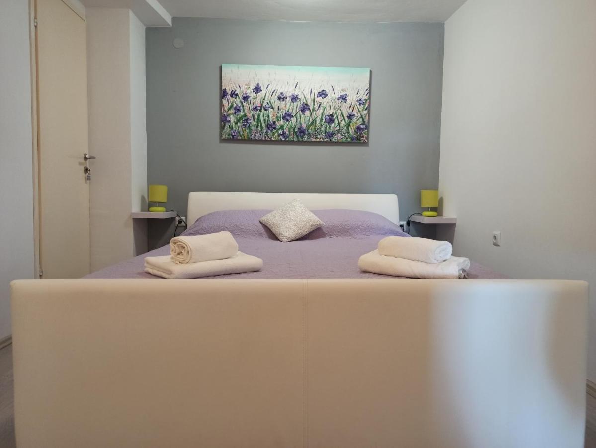 Nola Apartman *